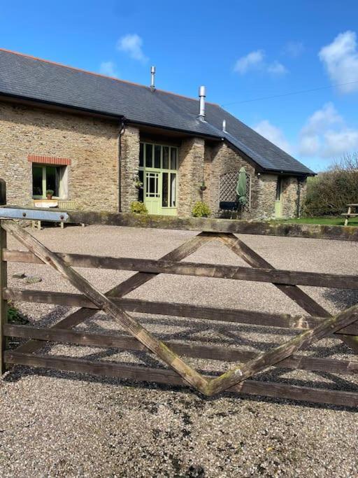 The Wheelhouse At Hewish Mill Vila Bittadon Exterior foto